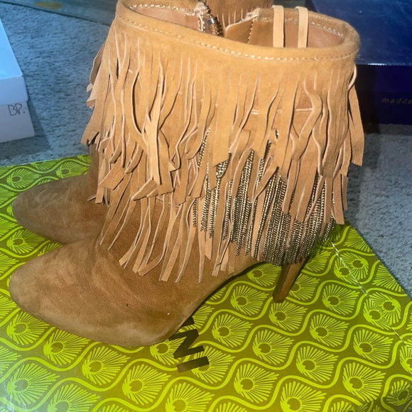 Gianni Bini Keyara Suede boot - Picture 4 of 4